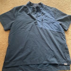 Figs Limited edition ***Dark harbor*** scrub top